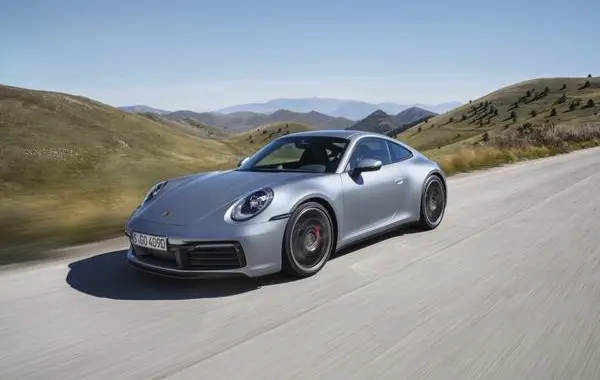 Porsche 911 (992)-0