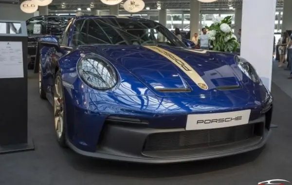 Porsche 911 (992)-1
