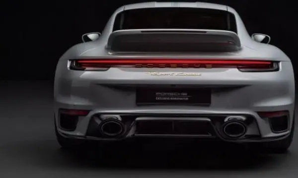 Porsche 911 (992)-2
