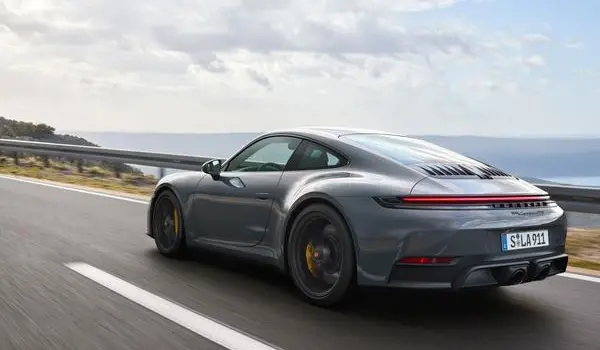 Porsche 911 (992, facelift 2024)-0