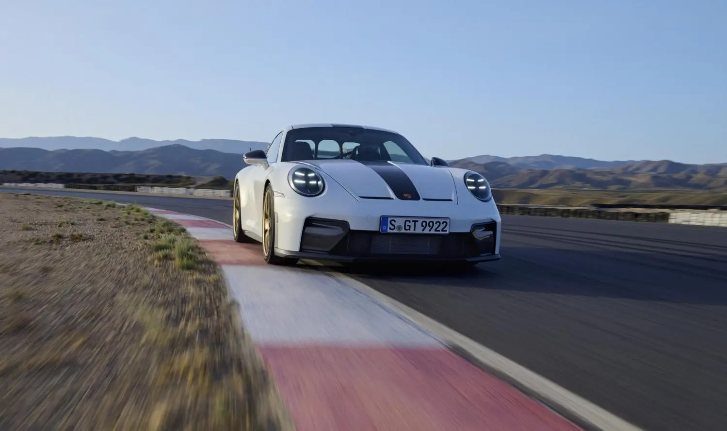 Porsche 911 (992, facelift 2024)-12
