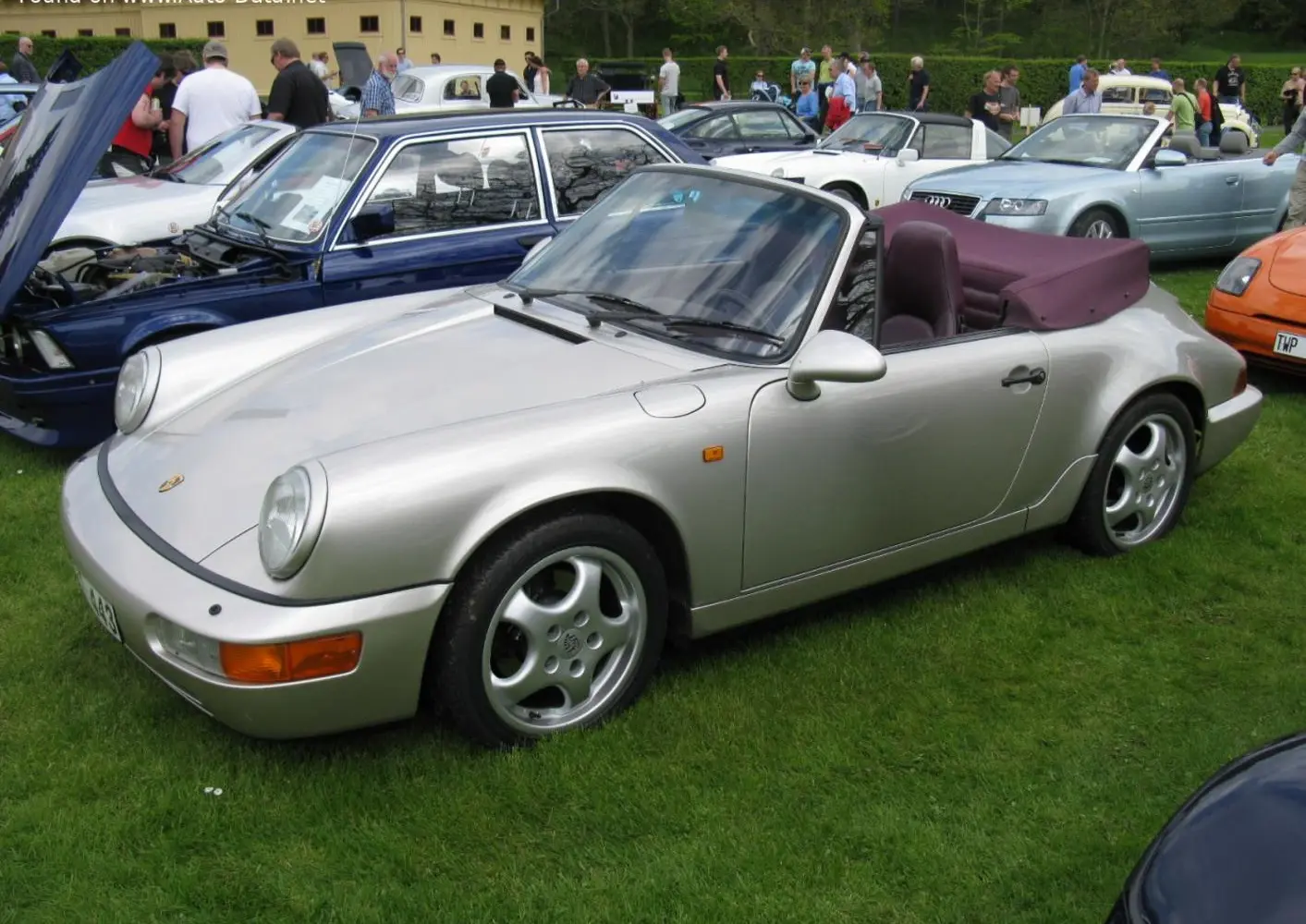 Porsche 911 Cabriolet (964)-8