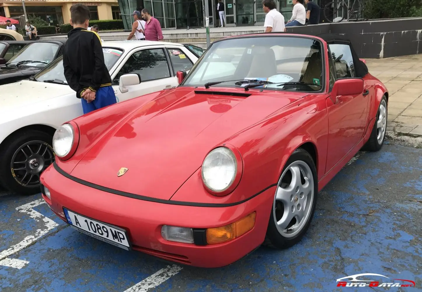 Porsche 911 Cabriolet (964)-1