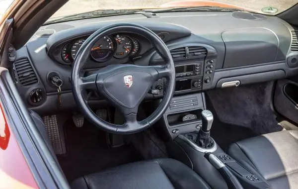 Porsche 911 Cabriolet (996)-0