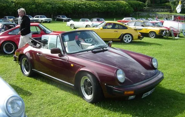 Porsche 911 Cabriolet (G)-5
