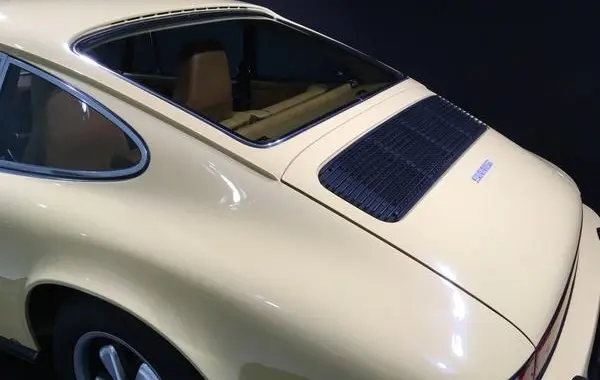 Porsche 911 Coupe (G)-2
