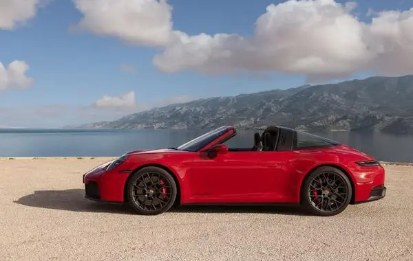 Porsche 911 Targa (992, facelift 2024)-5