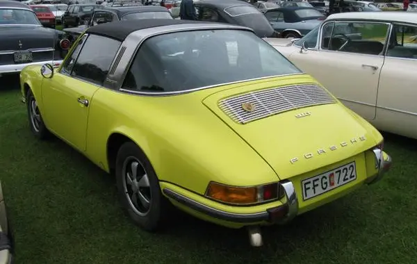 Porsche 911 Targa (F)-3