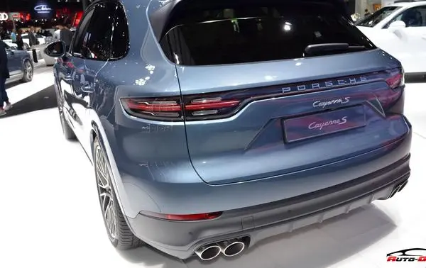 Porsche Cayenne III-8