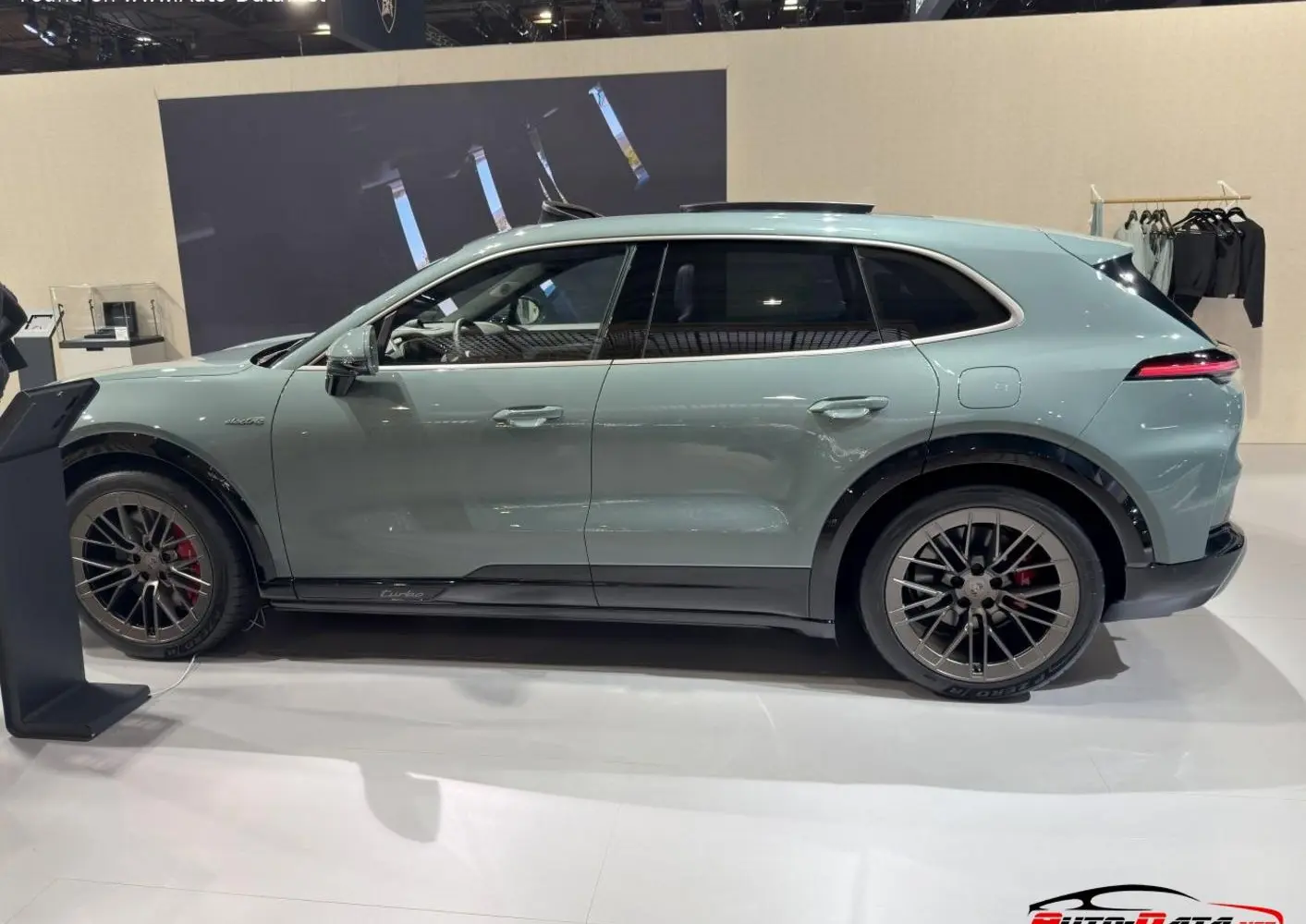 Porsche Cayenne IV Electric-2