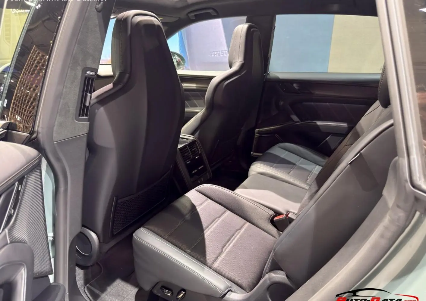 Porsche Cayenne IV Electric-6