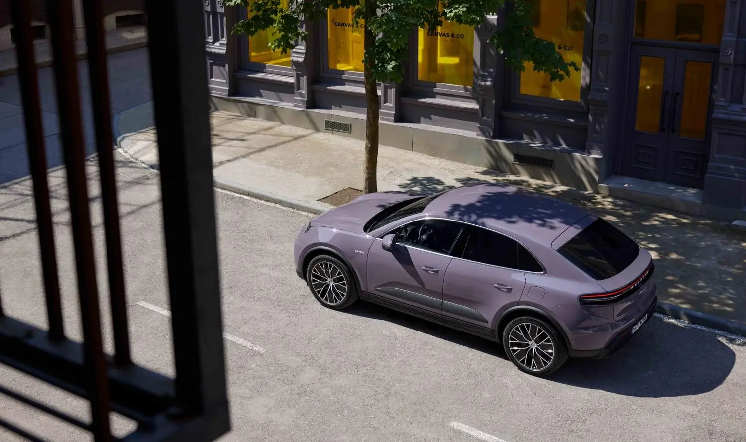 Porsche Macan II Electric-6