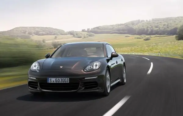 Porsche Panamera (G1 II)