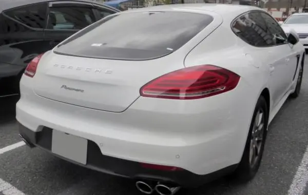Porsche Panamera (G1 II)-1