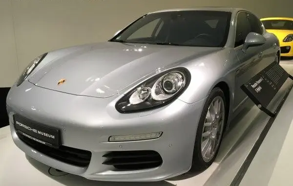 Porsche Panamera (G1 II)