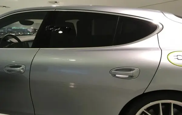 Porsche Panamera (G1 II)-4
