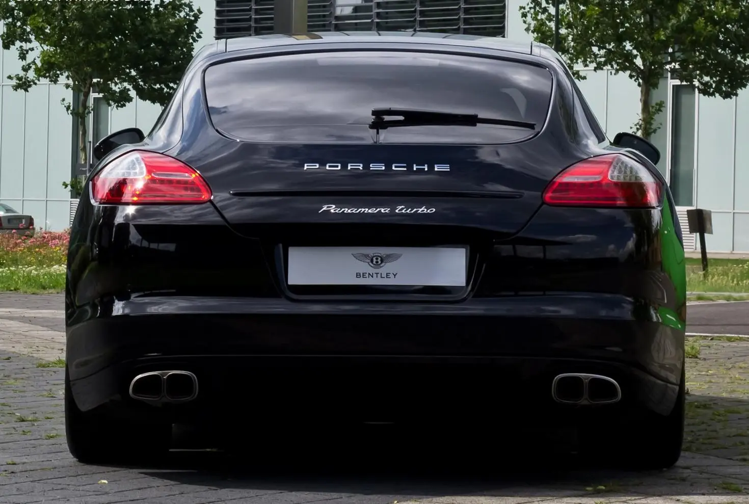 Porsche Panamera (G1)-2