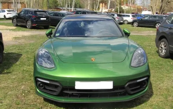 Porsche Panamera (G2 II)-1
