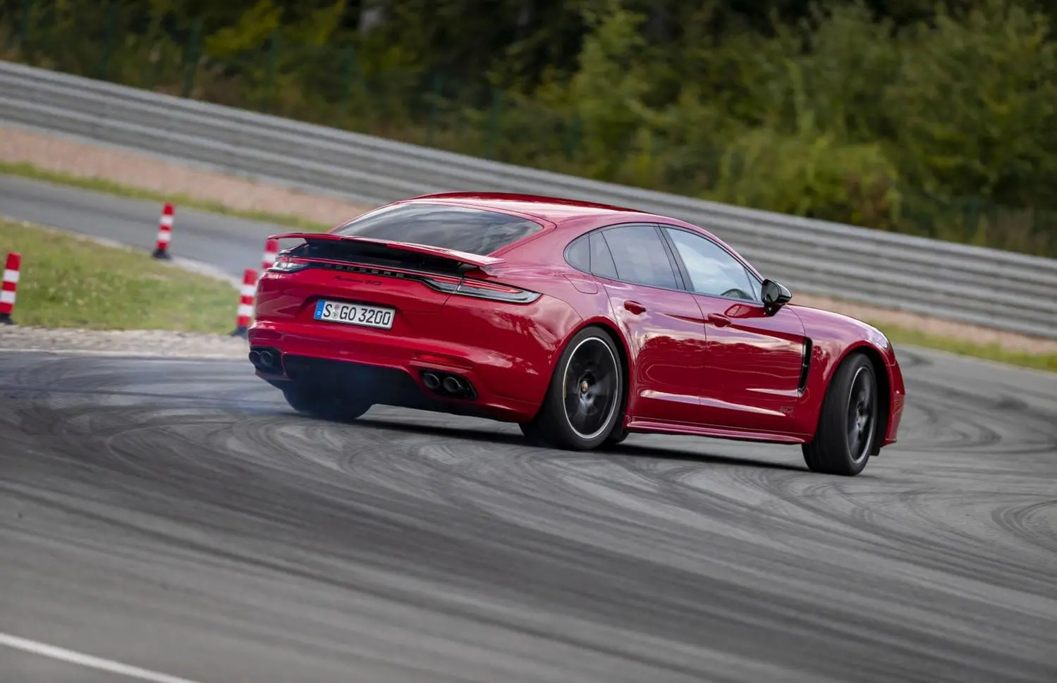 Porsche Panamera (G2 II)-6
