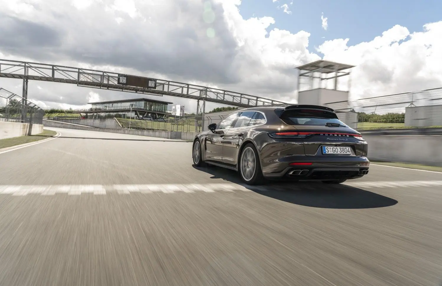 Porsche Panamera (G2 II) Sport Turismo-1