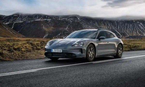 Porsche Taycan Sport Turismo (Y1A, facelift 2024)-1