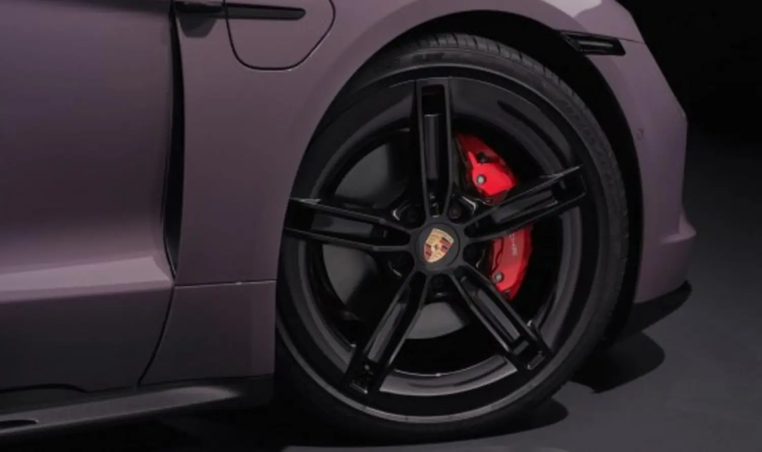 Porsche Taycan Sport Turismo (Y1A, facelift 2024)-4