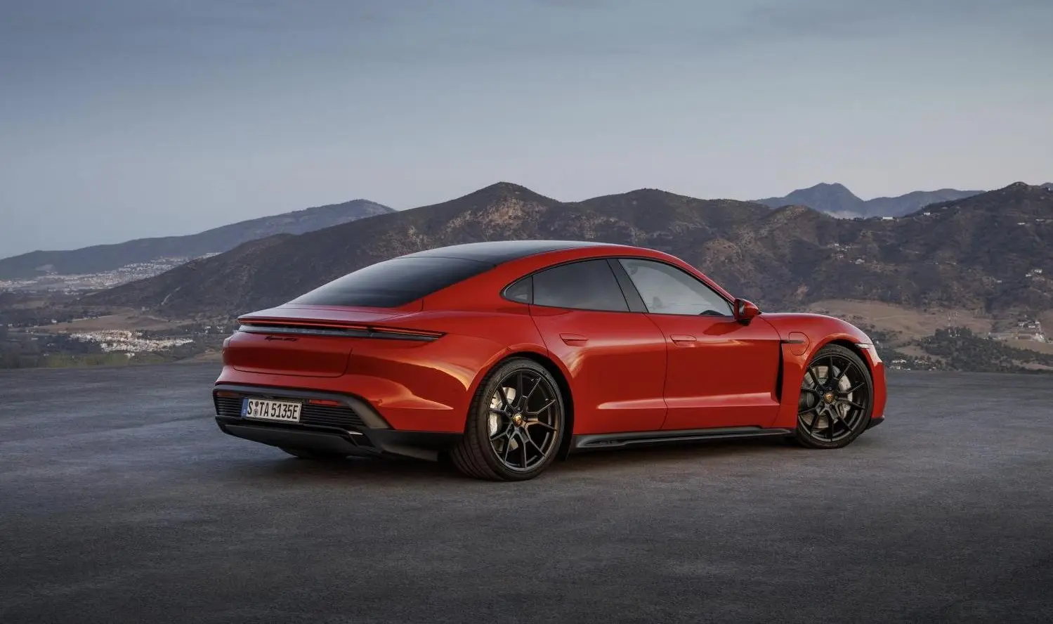 Porsche Taycan (Y1A)-13