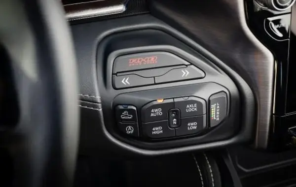 RAM 1500 Crew Cab (DT, facelift 2024)-1