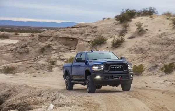 RAM 2500/3500 Crew Cab II (DT)-7