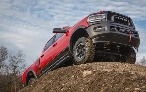 RAM 2500/3500 Crew Cab II (DT)-1