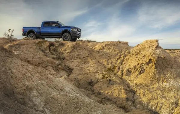 RAM 2500/3500 Crew Cab II (DT)-8