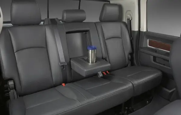RAM 2500/3500 Mega Cab I-0