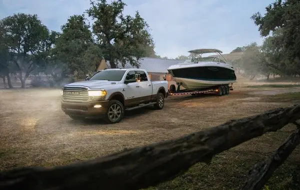 RAM 2500/3500 Mega Cab II (DT)