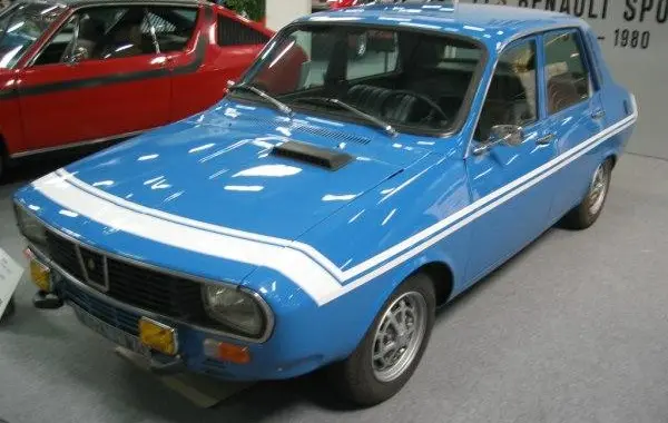 Renault 12