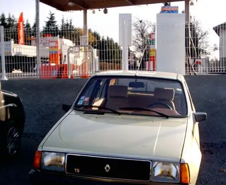 Renault 14 (121)-1