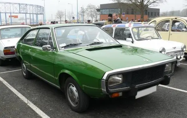 Renault 15