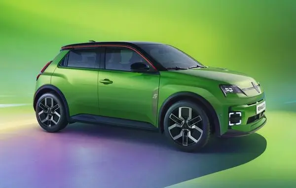 Renault 5 E-Tech Electric-4
