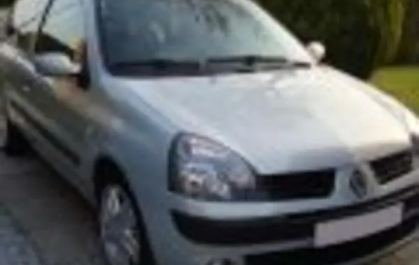 Renault Clio II (Phase III, 2003) 3-door-0