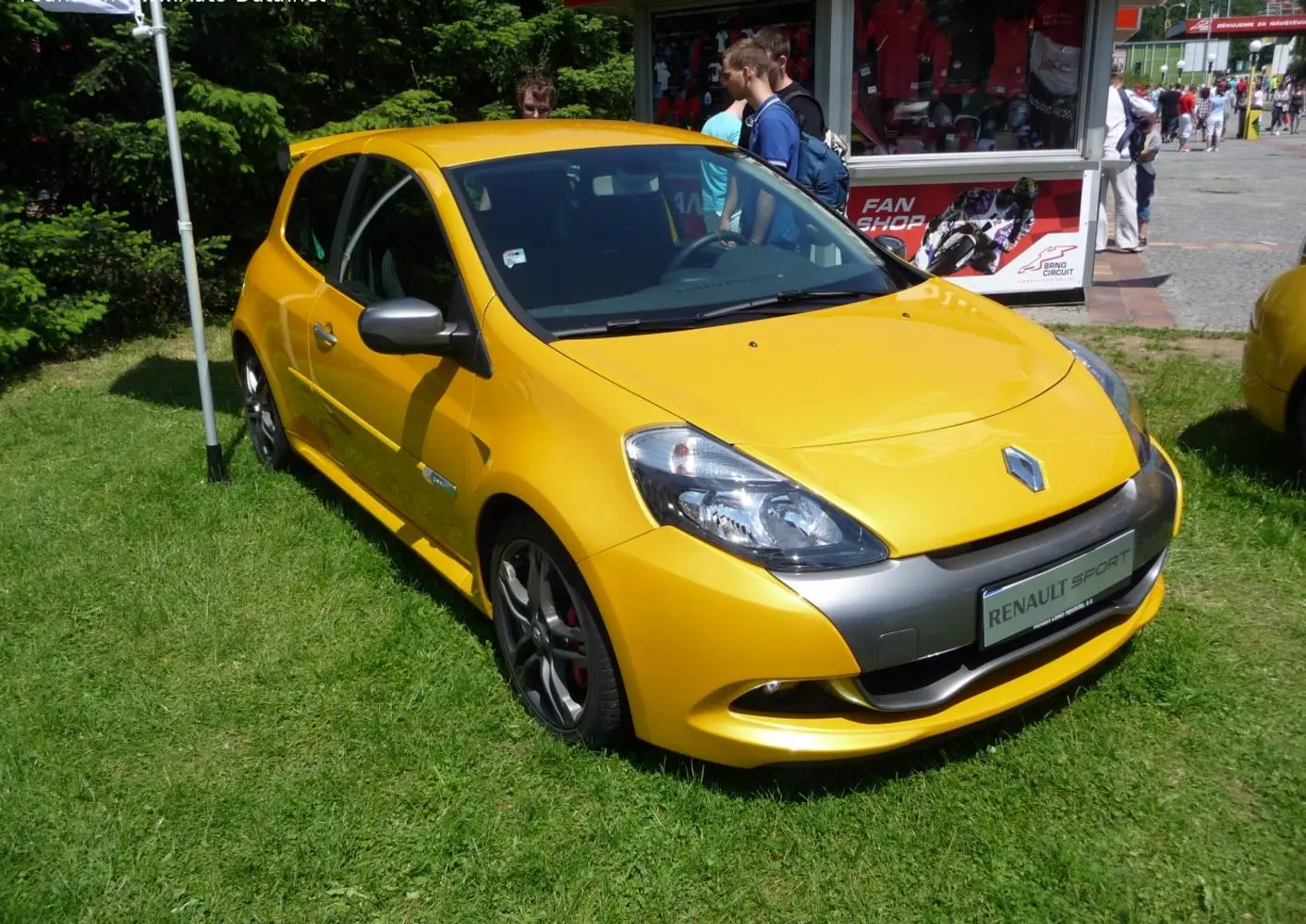 Renault Clio III (Phase II, 2009) 3-door-3