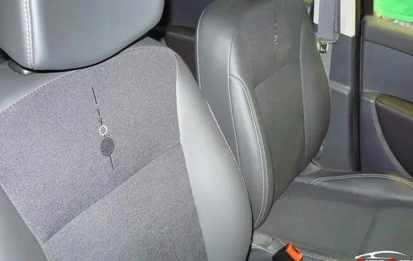 Renault Clio III (Phase II, 2009) 5-door-6