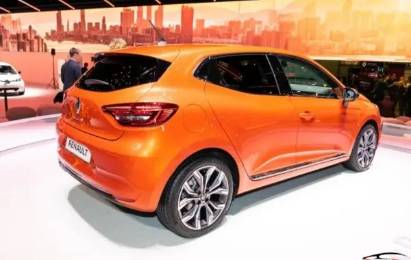 Renault Clio V (Phase I)-3