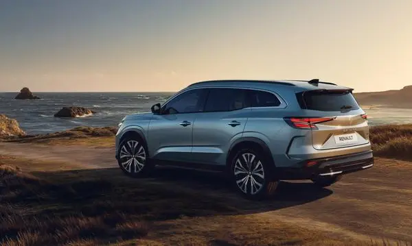 Renault Espace VI (Phase II, 2025)-8