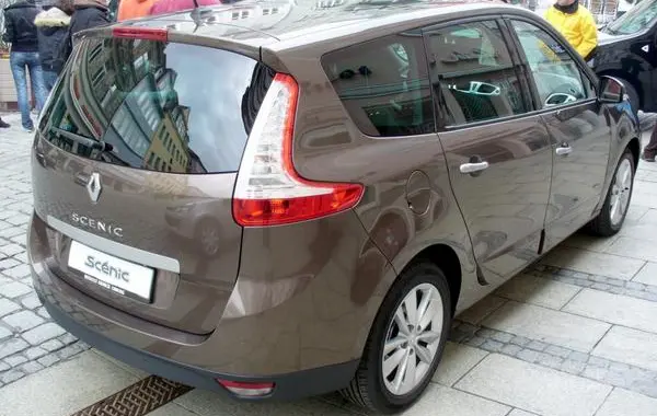 Renault Grand Scenic III (Phase I)-2