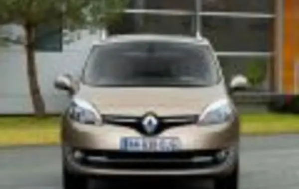 Renault Grand Scenic III (Phase III)-1