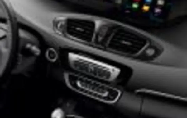 Renault Grand Scenic III (Phase III)-5