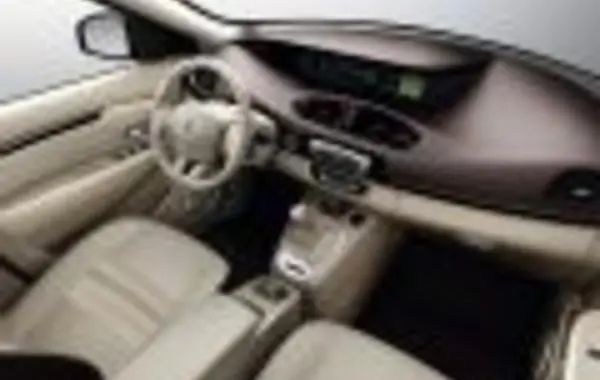 Renault Grand Scenic III (Phase III)-6