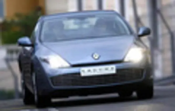 Renault Laguna Coupe-7