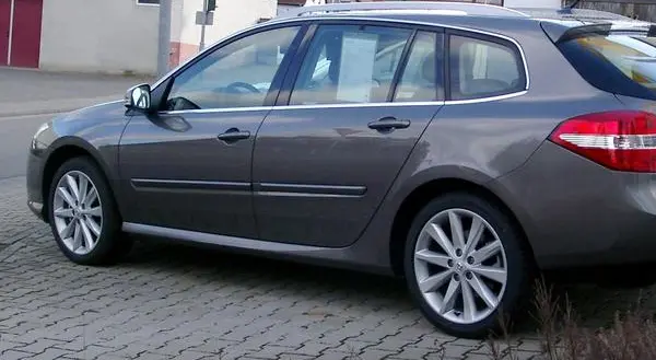 Renault Laguna III Grandtour-6