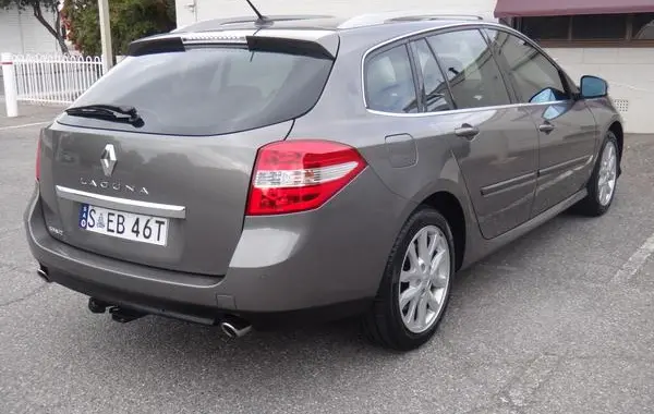 Renault Laguna III Grandtour-4
