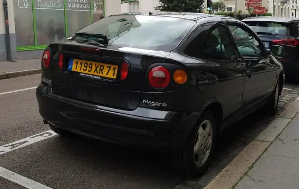 Renault Megane I Coach (DA)-7